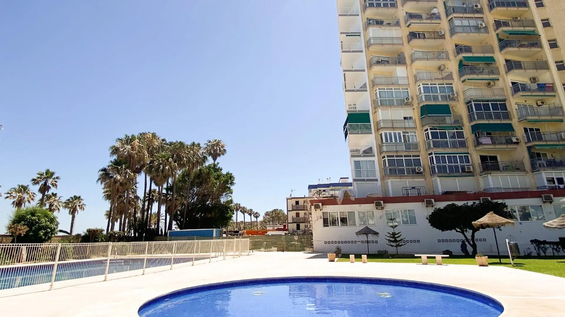 Vistas Al Mar A 1 Min De Playa Con Parkig Gratis Apartment Benalmadena 0*,